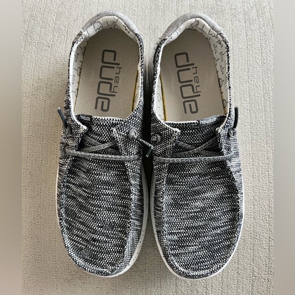 Hey Dude Women’s Wendy Rise- Grey Sox, size 9 NWOTIB